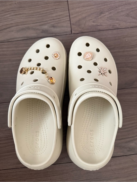 CROCS Shoes - Crocs Classic Crush Clog with jibbitz